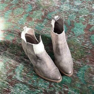 Not Rated Women's Shea Ankle Bootie